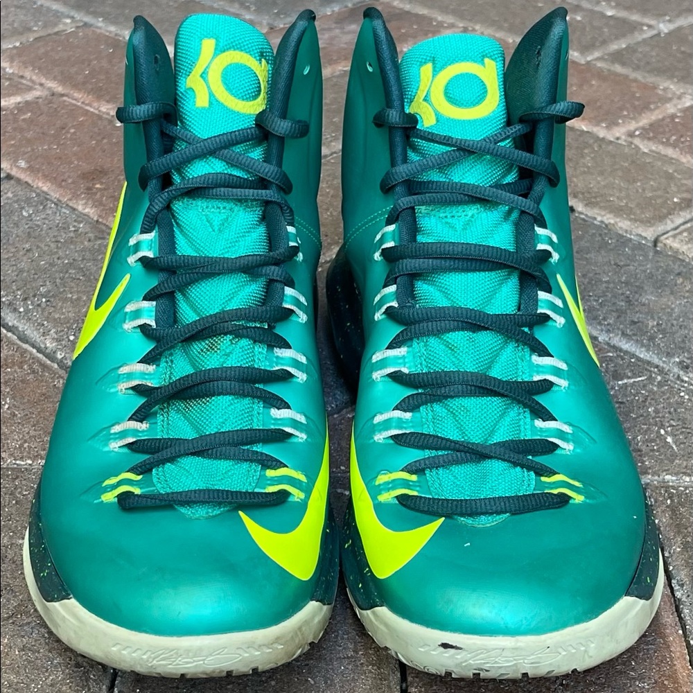 Nike KD5 ‘The Hulk’ basketball sneakers - Picture 2 of 11